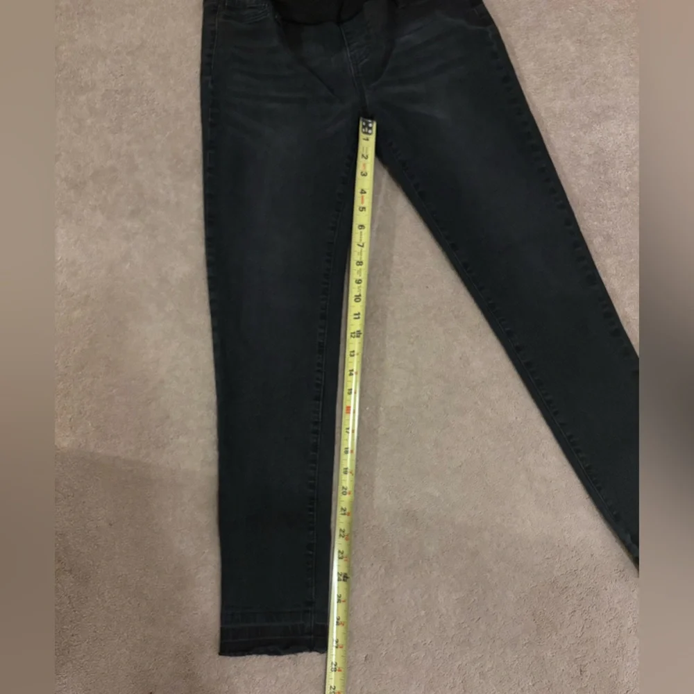 SHEIN Classic Black Maternity Skinny Jeans - Picture 3 of 8